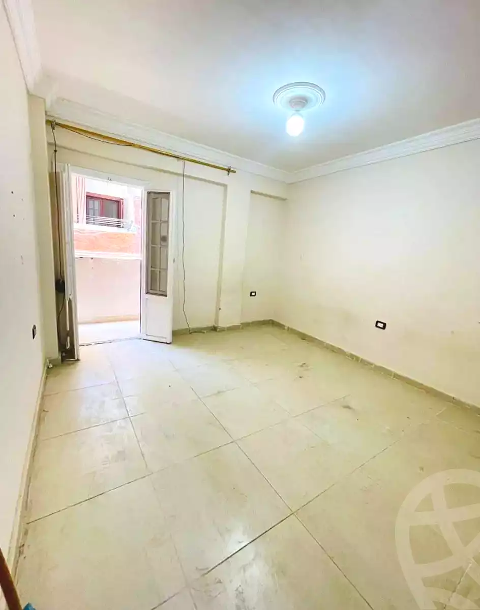 https://aqarmap.com.eg/en/listing/6981225-for-sale-alexandria-lsywf-el-falki