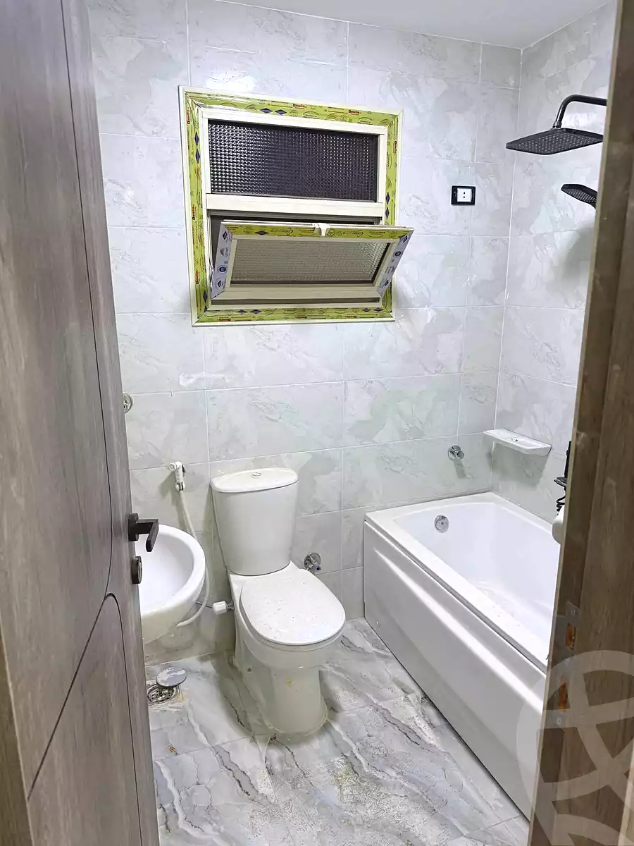 https://aqarmap.com.eg/en/listing/6982111-for-sale-cairo-el-haram-el-lebeny-soltan-khattab-st
