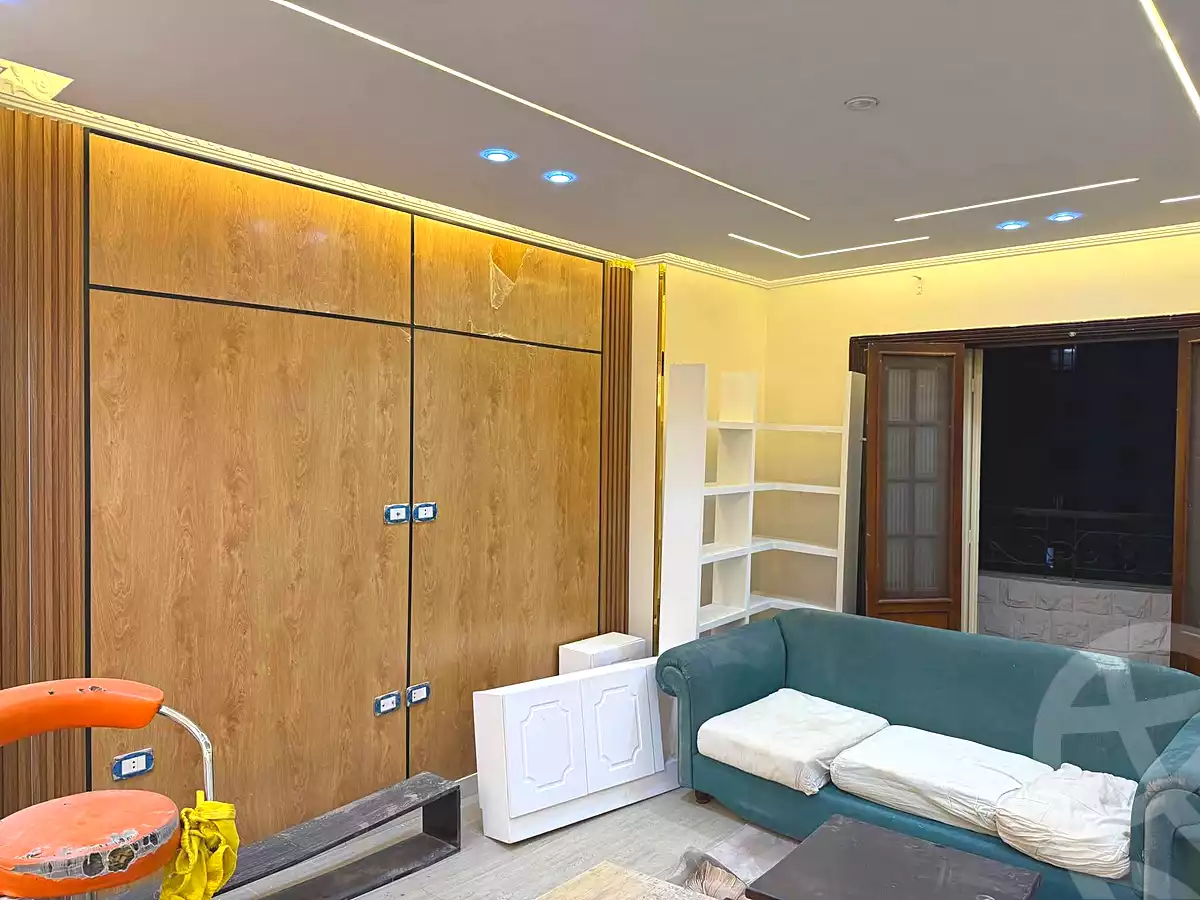 https://aqarmap.com.eg/ar/listing/6982159-for-sale-cairo-helwan-helwan-el-sharkeya-mostafa-safwat-st