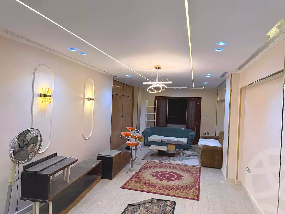 https://aqarmap.com.eg/ar/listing/6982159-for-sale-cairo-helwan-helwan-el-sharkeya-mostafa-safwat-st