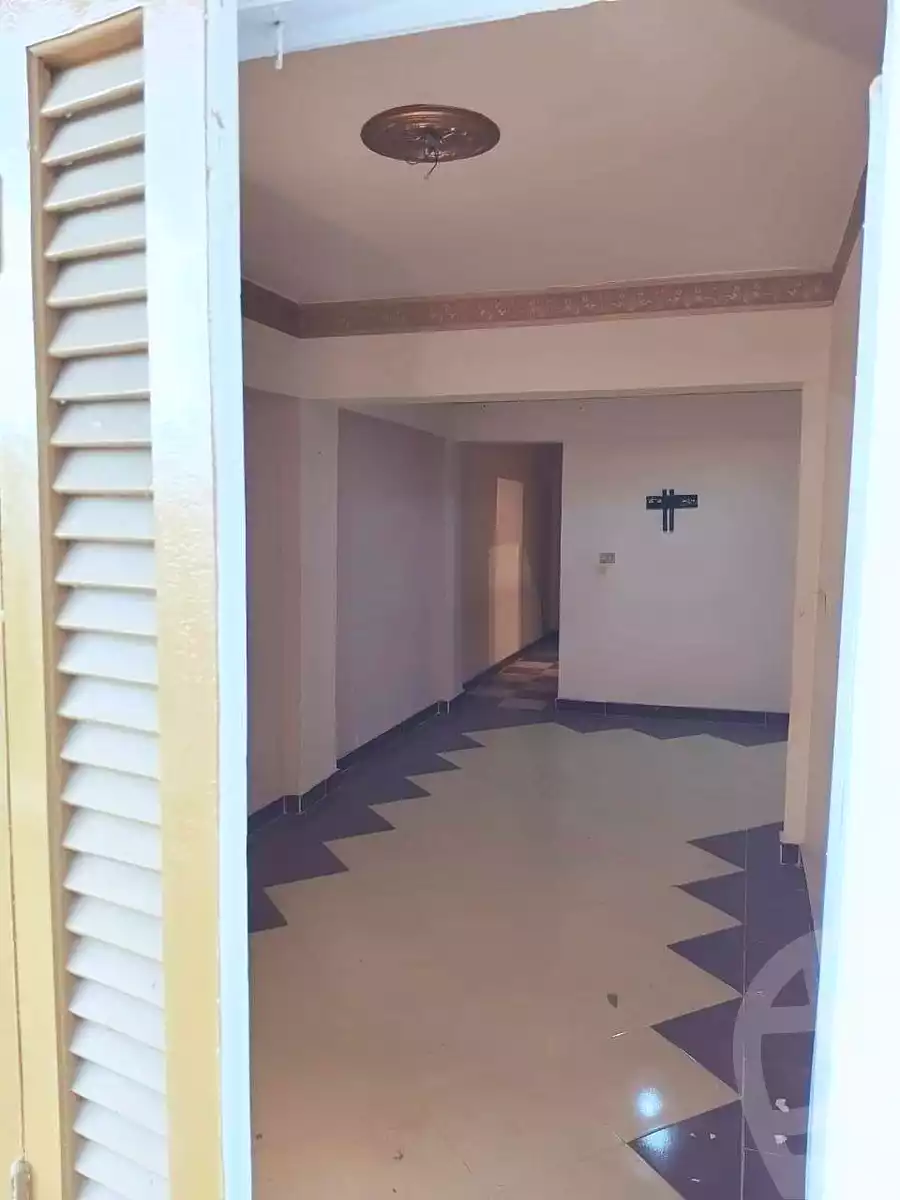 https://aqarmap.com.eg/ar/listing/6982203-for-rent-alexandria-al-agamy-el-hanouvel-el-kholafaa-el-rashdeen-st