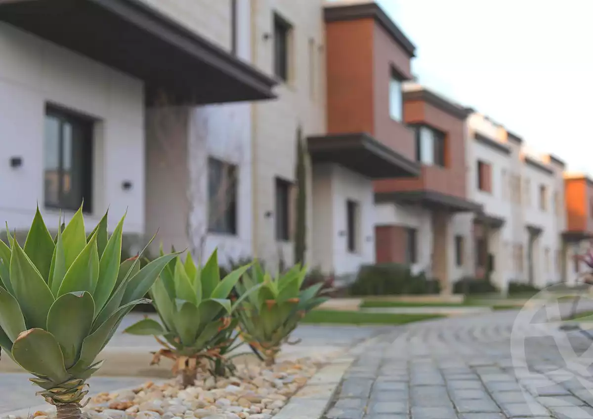 https://aqarmap.com.eg/ar/listing/6982582-for-sale-cairo-new-cairo-compounds-azzar