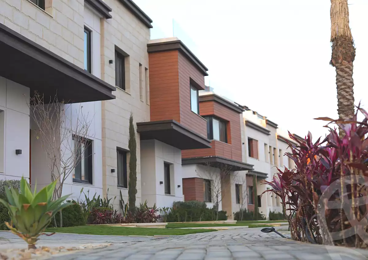 https://aqarmap.com.eg/ar/listing/6982582-for-sale-cairo-new-cairo-compounds-azzar