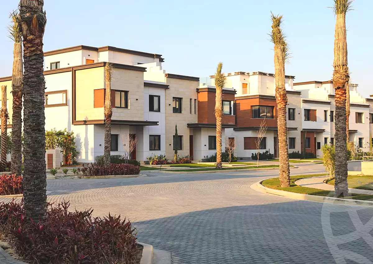 https://aqarmap.com.eg/ar/listing/6982582-for-sale-cairo-new-cairo-compounds-azzar