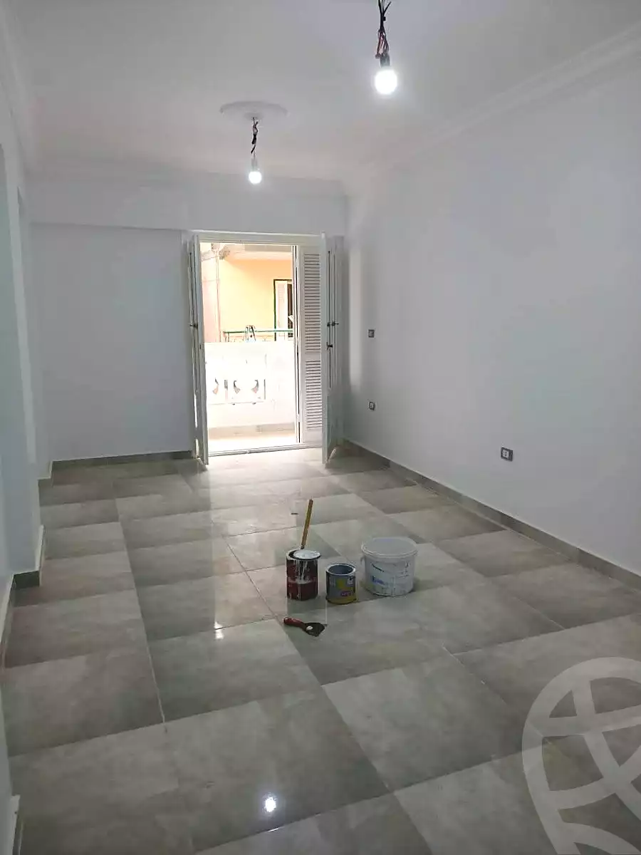 https://aqarmap.com.eg/ar/listing/6982852-for-sale-alexandria-al-agamy-bw-ywsf-hosni-mubarak-st