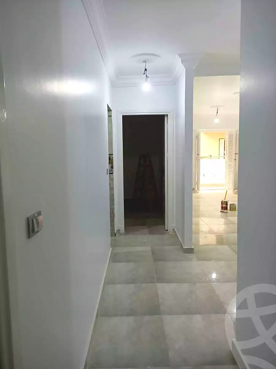 https://aqarmap.com.eg/ar/listing/6982852-for-sale-alexandria-al-agamy-bw-ywsf-hosni-mubarak-st