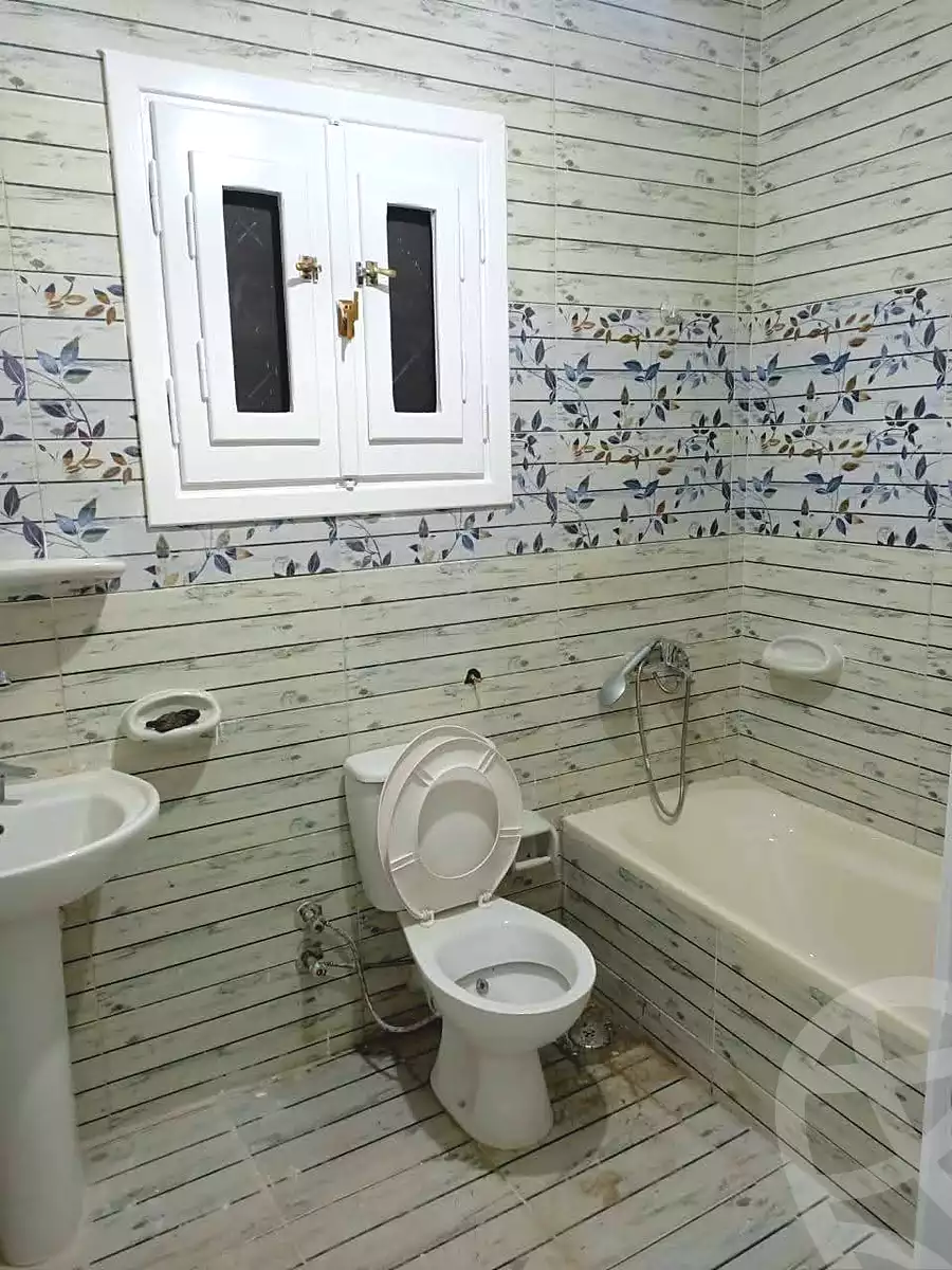 https://aqarmap.com.eg/ar/listing/6982852-for-sale-alexandria-al-agamy-bw-ywsf-hosni-mubarak-st