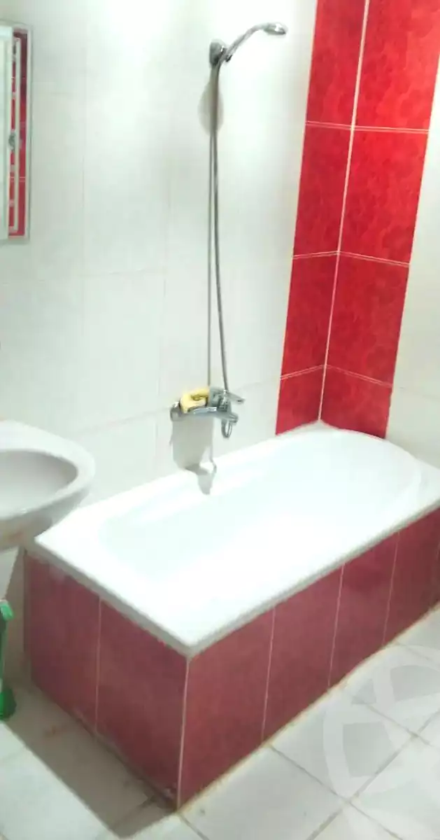 https://aqarmap.com.eg/en/listing/6982995-for-sale-alexandria-el-asafra-ahmed-tiesser-st