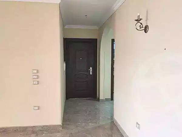https://aqarmap.com.eg/en/listing/6983114-for-sale-cairo-al-oubour-compounds
