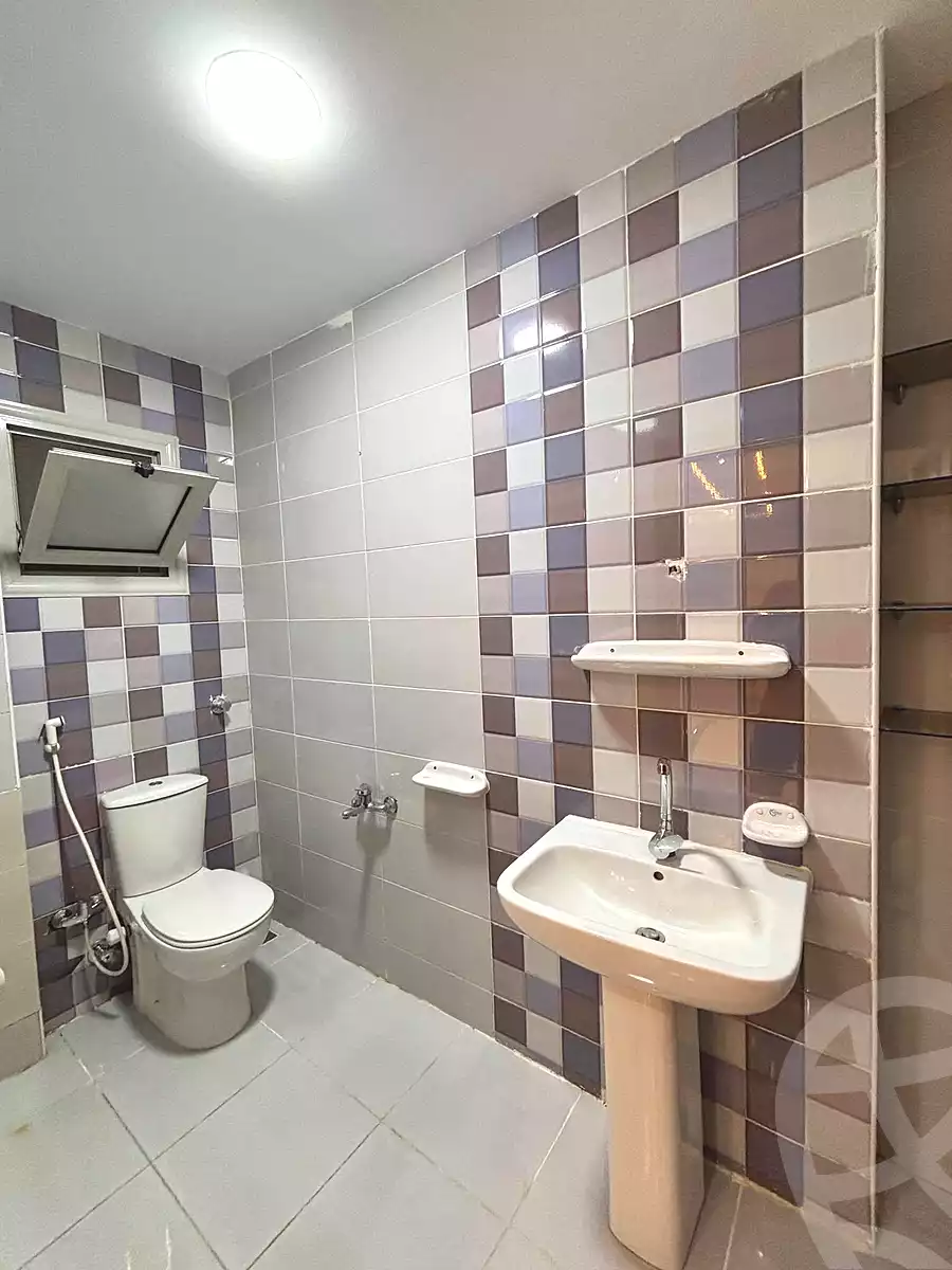 https://aqarmap.com.eg/ar/listing/6983235-for-sale-alexandria-sydy-bshr-sydy-bshr-bhry-shr-mhmwd-l-yswy