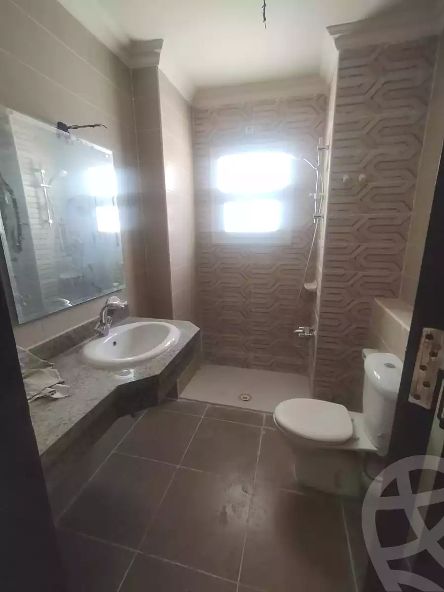https://aqarmap.com.eg/ar/listing/6983341-for-rent-cairo-new-cairo-lrhb-city-mtdd-lrhb-phase-8