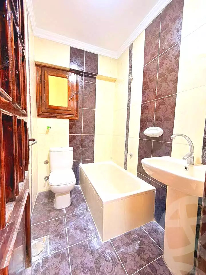 https://aqarmap.com.eg/ar/listing/6984641-for-sale-alexandria-al-agamy-shataa-el-nakheel