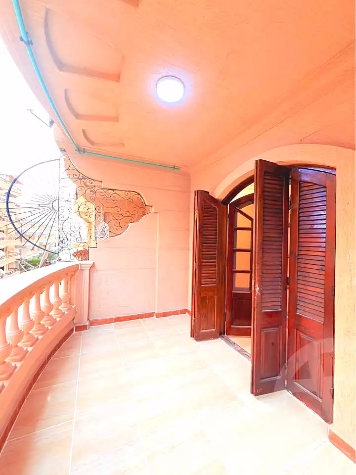 https://aqarmap.com.eg/ar/listing/6984748-for-sale-alexandria-al-agamy-shataa-el-nakheel