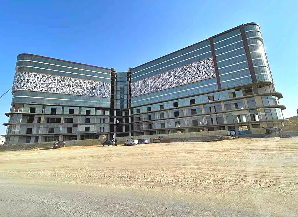 https://aqarmap.com.eg/ar/listing/6984774-for-sale-cairo-new-administrative-capital-mu23-paris-mall