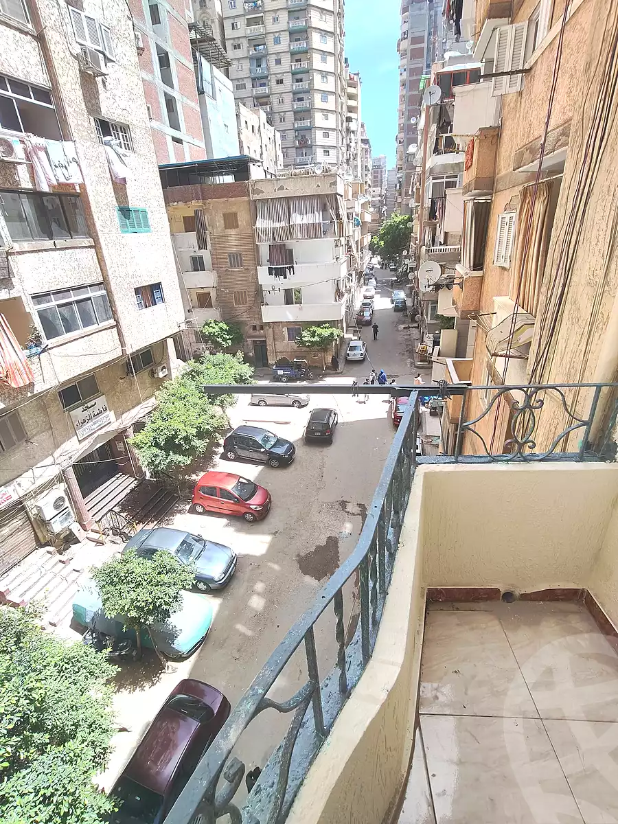 https://aqarmap.com.eg/ar/listing/6984823-for-sale-alexandria-sydy-bshr-sydy-bshr-bhry