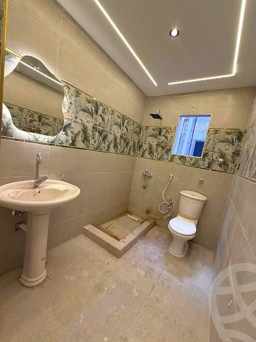 https://aqarmap.com.eg/ar/listing/6984878-for-sale-alexandria-sydy-bshr-sydy-bshr-bhry-shr-khld-bn-lwlyd