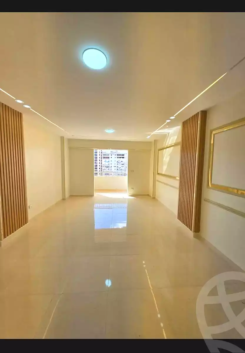 https://aqarmap.com.eg/ar/listing/6985505-for-sale-alexandria-miami