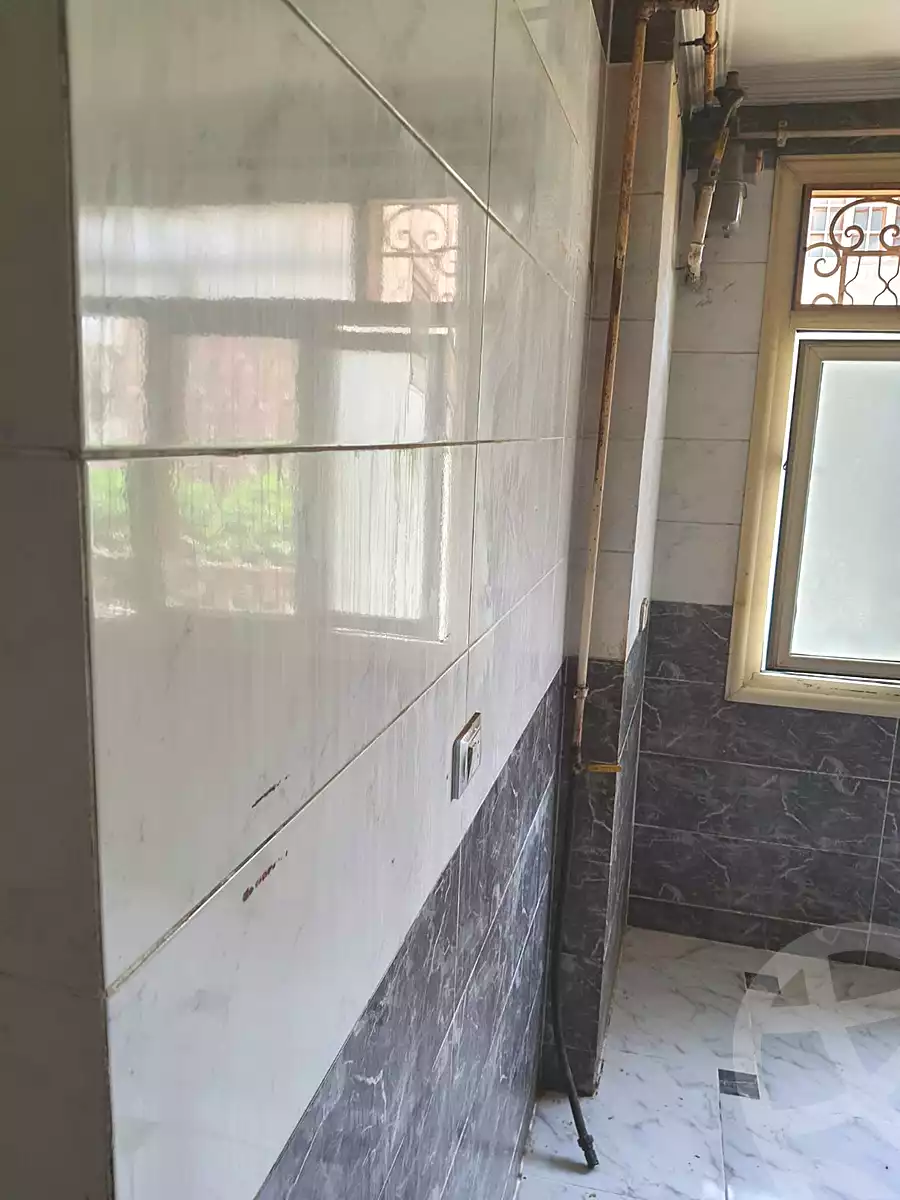 https://aqarmap.com.eg/ar/listing/6986174-for-sale-cairo-6th-of-october-el-hay-el-motamyz-first-touristic-village-el-shaheed-mohammed-abdul-latif-alshimi-st