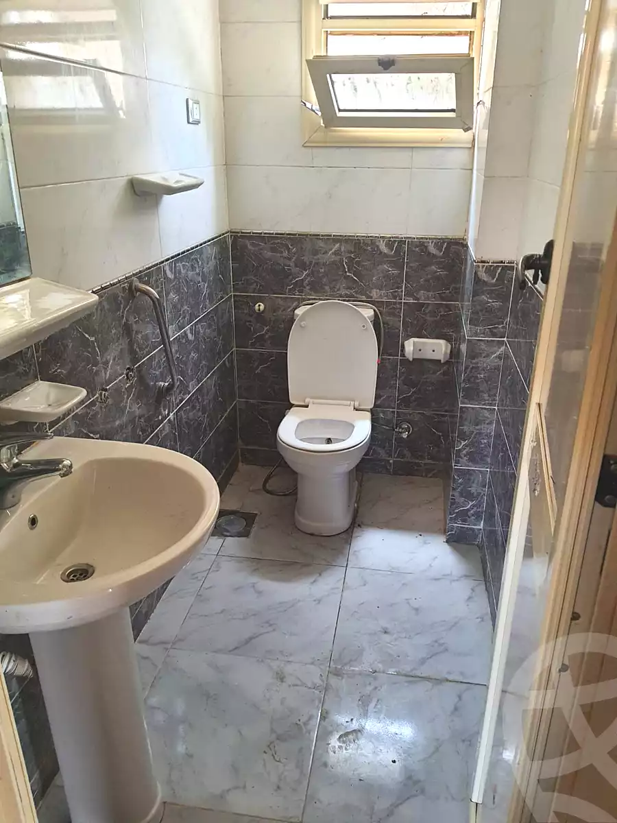 https://aqarmap.com.eg/ar/listing/6986174-for-sale-cairo-6th-of-october-el-hay-el-motamyz-first-touristic-village-el-shaheed-mohammed-abdul-latif-alshimi-st