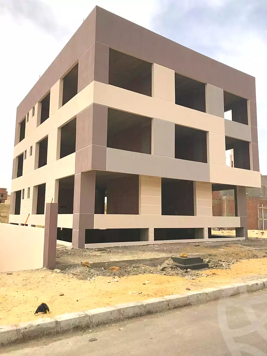 https://aqarmap.com.eg/ar/listing/6986667-for-sale-cairo-6th-of-october-el-wahatt-road