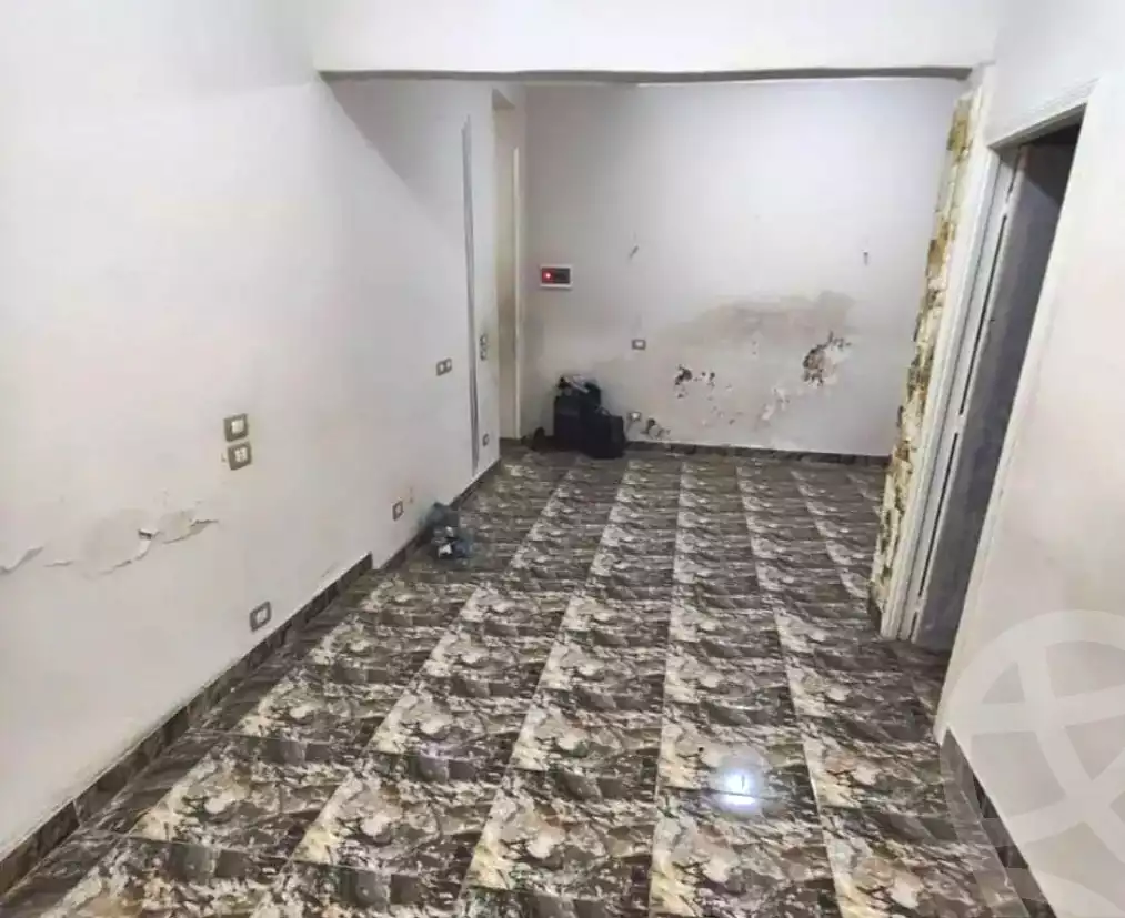 https://aqarmap.com.eg/en/listing/6986838-for-sale-alexandria-camp-cesar-mamfeis-st