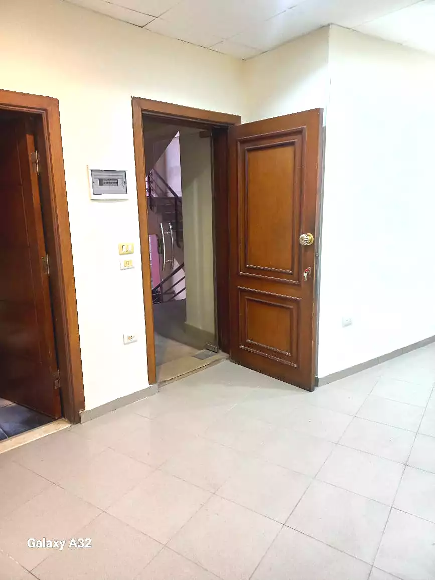 https://aqarmap.com.eg/ar/listing/6986936-for-rent-cairo-el-sheikh-zayed-city-compounds-rawdet-zayed