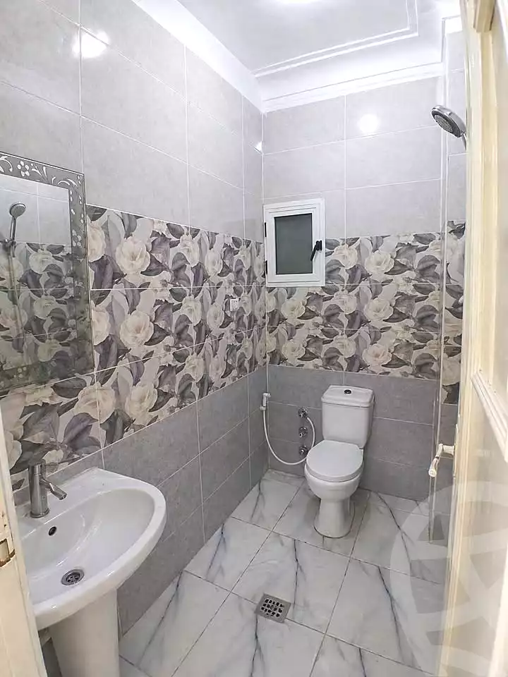 https://aqarmap.com.eg/ar/listing/6987300-for-sale-alexandria-al-agamy-lbytsh-el-bostan-st