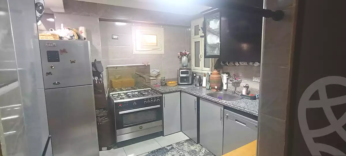https://aqarmap.com.eg/en/listing/6987761-for-sale-cairo-faisal-kafr-tohormos-queen-nazli-st
