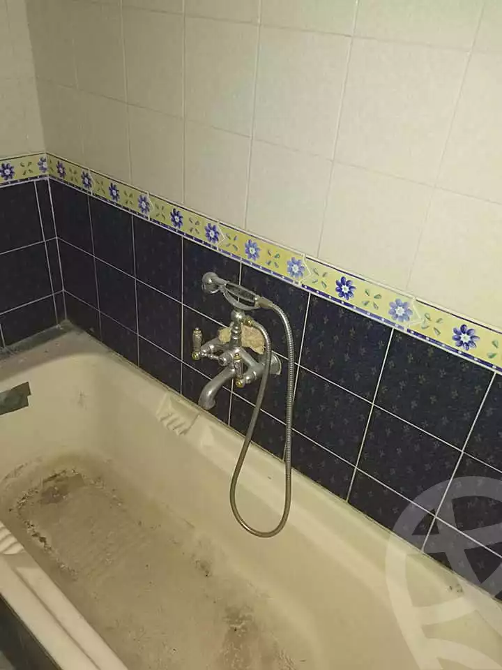 https://aqarmap.com.eg/ar/listing/6987849-for-rent-alexandria-al-agamy-bw-ywsf