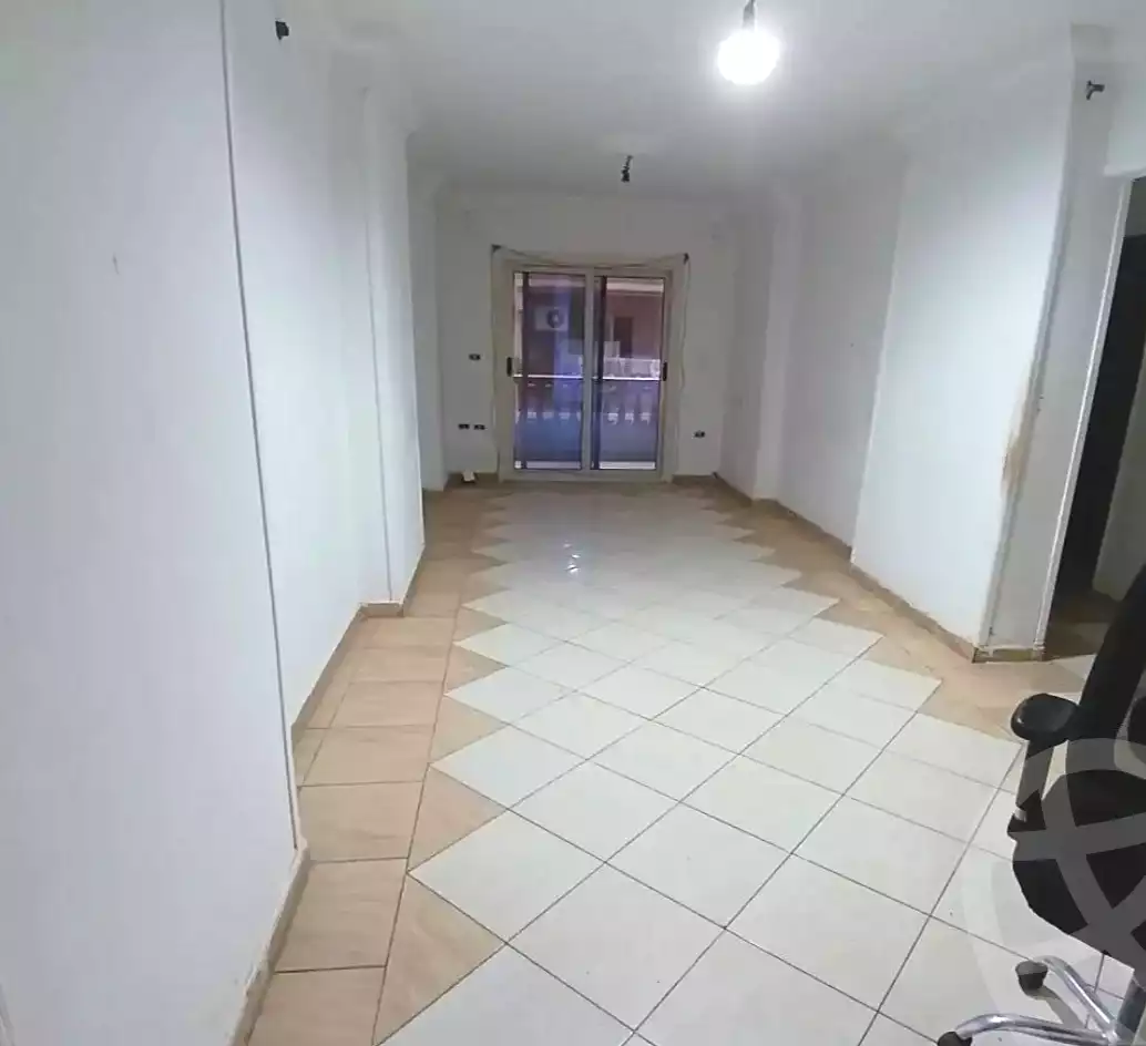 https://aqarmap.com.eg/ar/listing/6988422-for-rent-alexandria-el-asafra-l-sfr-bhry-el-geish-rd