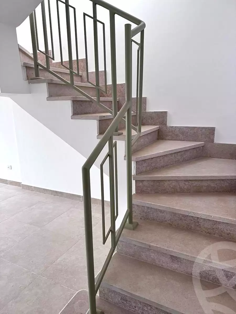 https://aqarmap.com.eg/en/listing/6989530-for-sale-cairo-new-cairo-compounds-fifth-square