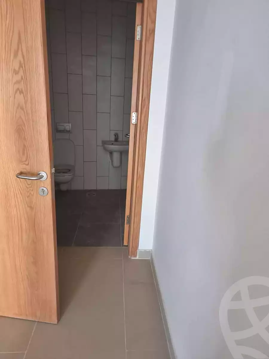 https://aqarmap.com.eg/ar/listing/6989601-for-sale-cairo-el-sheikh-zayed-city-compounds-beverly-hills