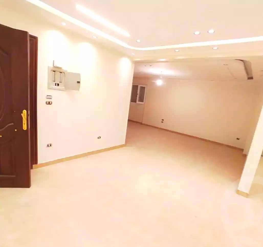 https://aqarmap.com.eg/ar/listing/6989785-for-sale-alexandria-sydy-bshr-sydy-bshr-bhry-khalil-hamada-st