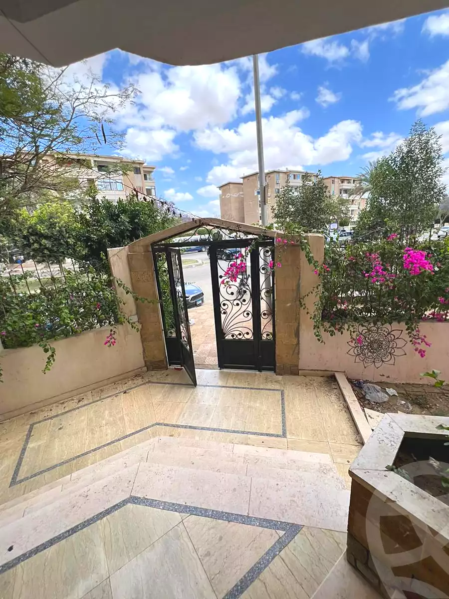https://aqarmap.com.eg/ar/listing/6990106-for-sale-cairo-el-sheikh-zayed-city-el-hay-elthany-lrwd
