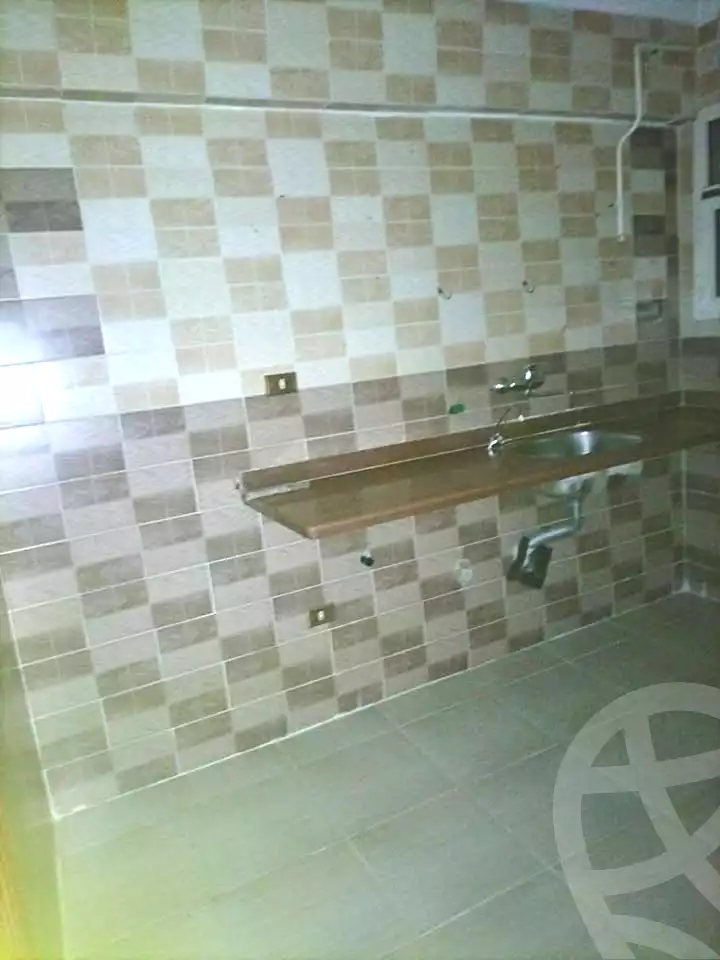 https://aqarmap.com.eg/ar/listing/6990139-for-rent-alexandria-sydy-bshr-sydy-bshr-bhry