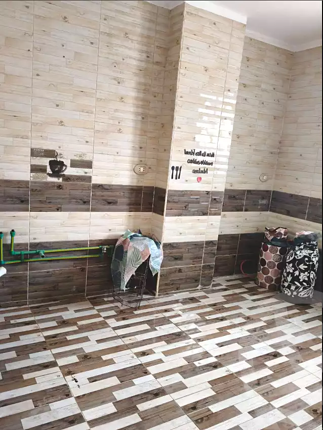 https://aqarmap.com.eg/ar/listing/6990213-for-sale-cairo-helwan-el-shareaa-el-sharby-st