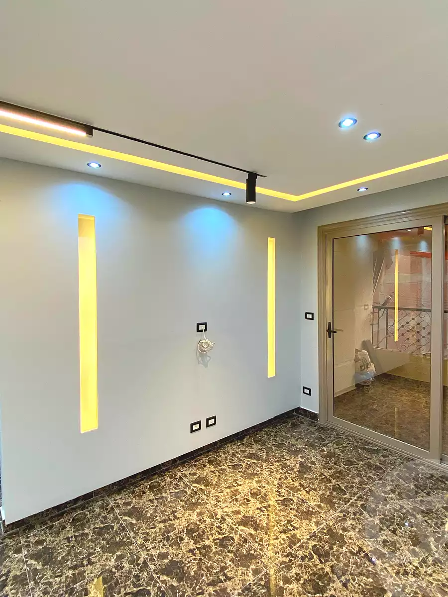 https://aqarmap.com.eg/ar/listing/6990556-for-sale-alexandria-al-agamy-lbytsh-bianchiii