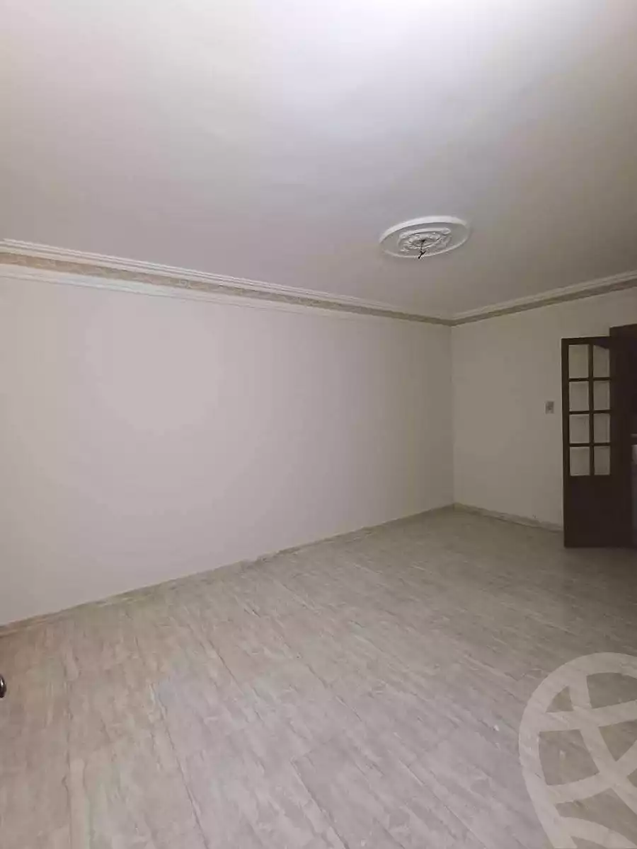 https://aqarmap.com.eg/ar/listing/6990894-for-rent-alexandria-el-asafra-l-sfr-bhry