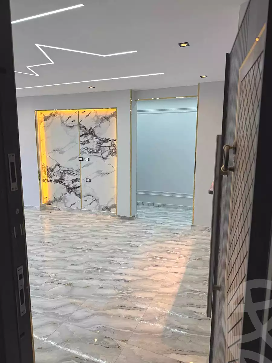 https://aqarmap.com.eg/en/listing/6991002-for-sale-cairo-el-haram-el-lebeny-soltan-khattab-st