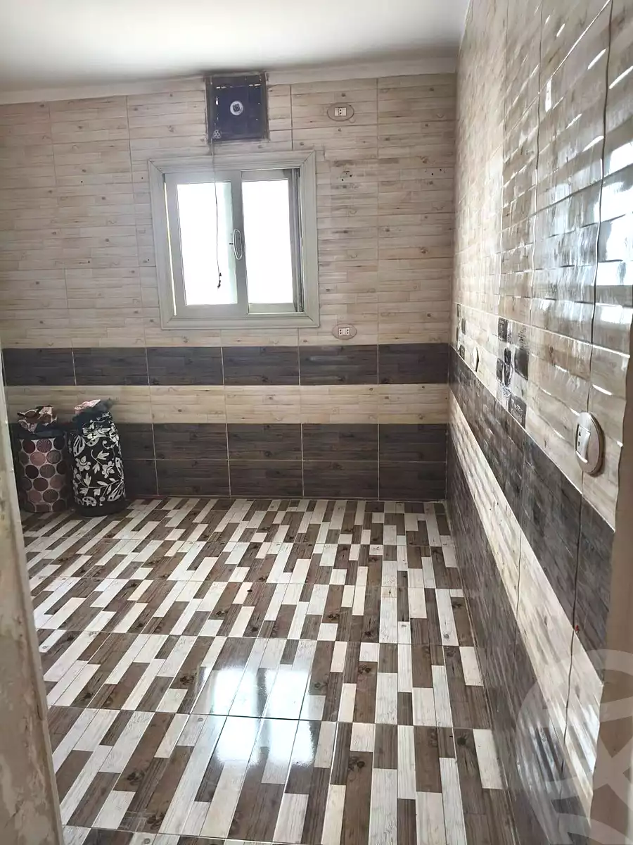 https://aqarmap.com.eg/ar/listing/6991029-for-sale-cairo-helwan-el-shareaa-el-sharby-st