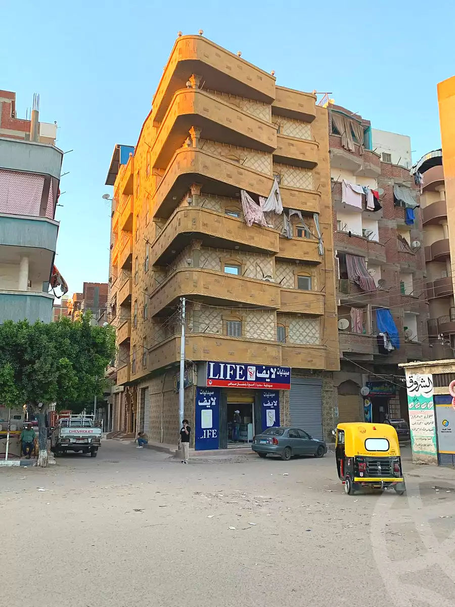 https://aqarmap.com.eg/en/listing/6991749-for-sale-beheira-kafr-el-dawar-shr-lmhkm