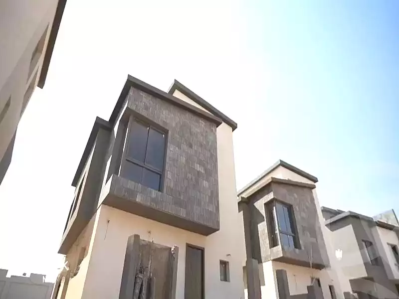 https://aqarmap.com.eg/en/listing/6991770-for-sale-cairo-new-cairo-compounds-kmbwnd-kryk-twn-il-cazar