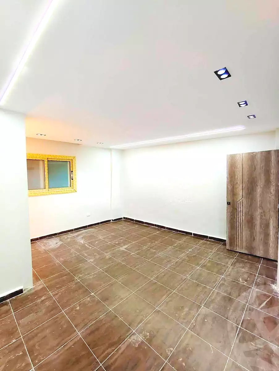 https://aqarmap.com.eg/ar/listing/6991893-for-sale-alexandria-al-agamy-lbytsh