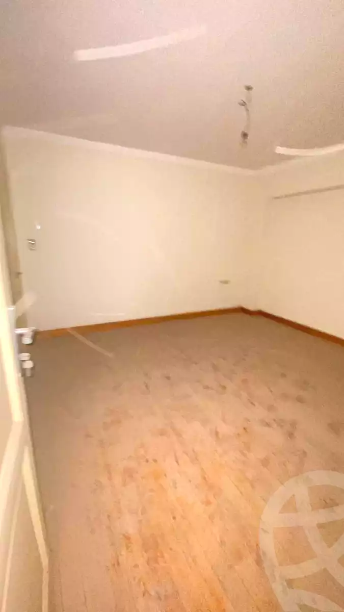 https://aqarmap.com.eg/ar/listing/6992108-for-sale-cairo-new-cairo-compounds-ritaj