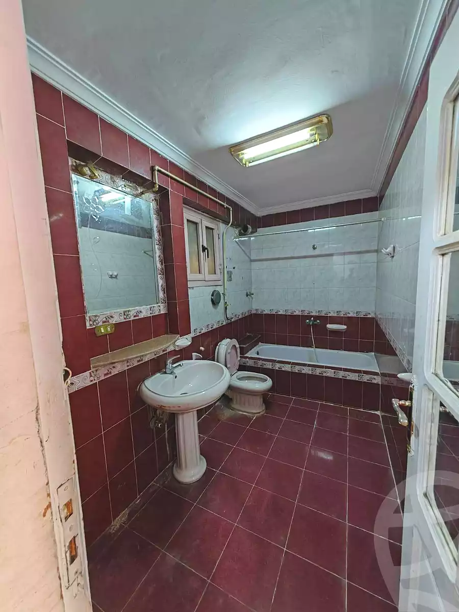 https://aqarmap.com.eg/ar/listing/6992343-for-sale-cairo-helwan-helwan-el-sharkeya-khesro-basha-st
