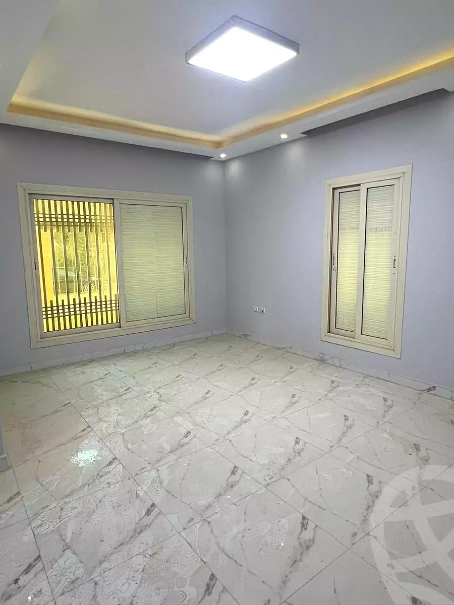 https://aqarmap.com.eg/ar/listing/6992554-for-rent-cairo-new-cairo-south-investors-el-mostashar-mohamed-ayoub-st