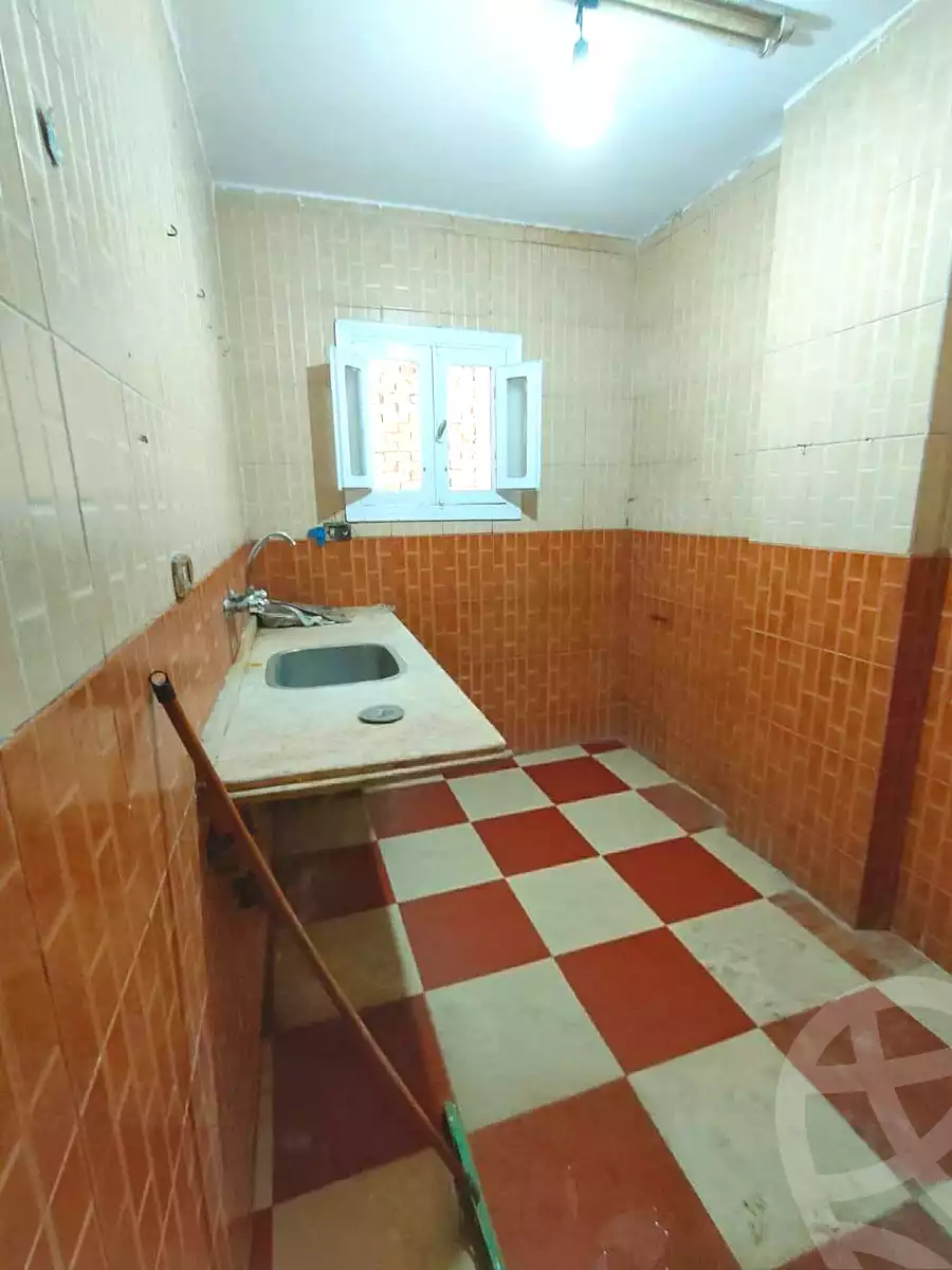 https://aqarmap.com.eg/ar/listing/6992807-for-sale-alexandria-al-agamy-lbytsh-el-saleheen-mosque-st