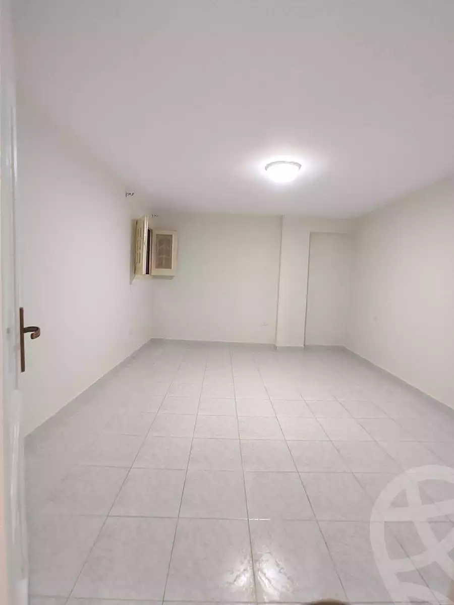 https://aqarmap.com.eg/ar/listing/6993789-for-rent-cairo-ain-shams-jsr-lswys