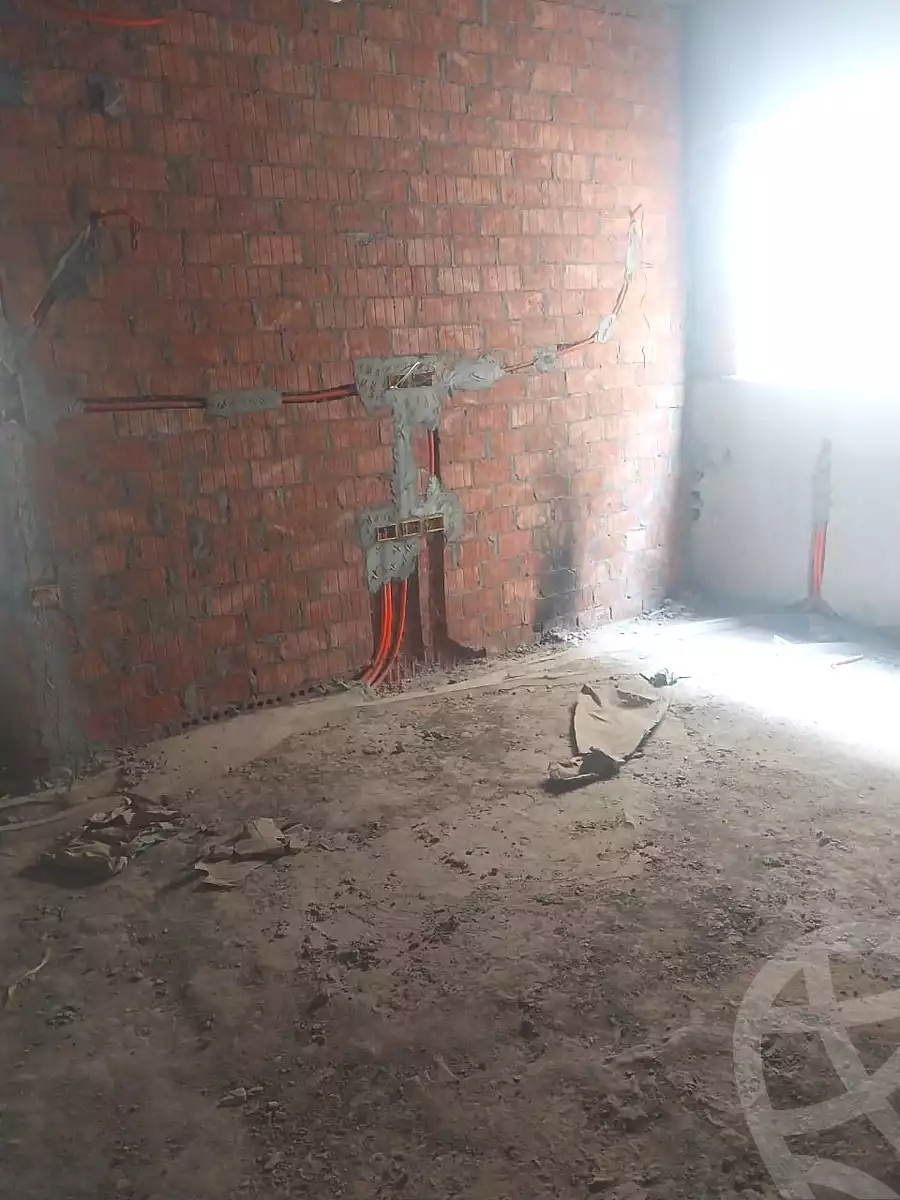 https://aqarmap.com.eg/ar/listing/6993901-for-sale-cairo-new-cairo-compounds-kmbwnd-ldf-lwtny