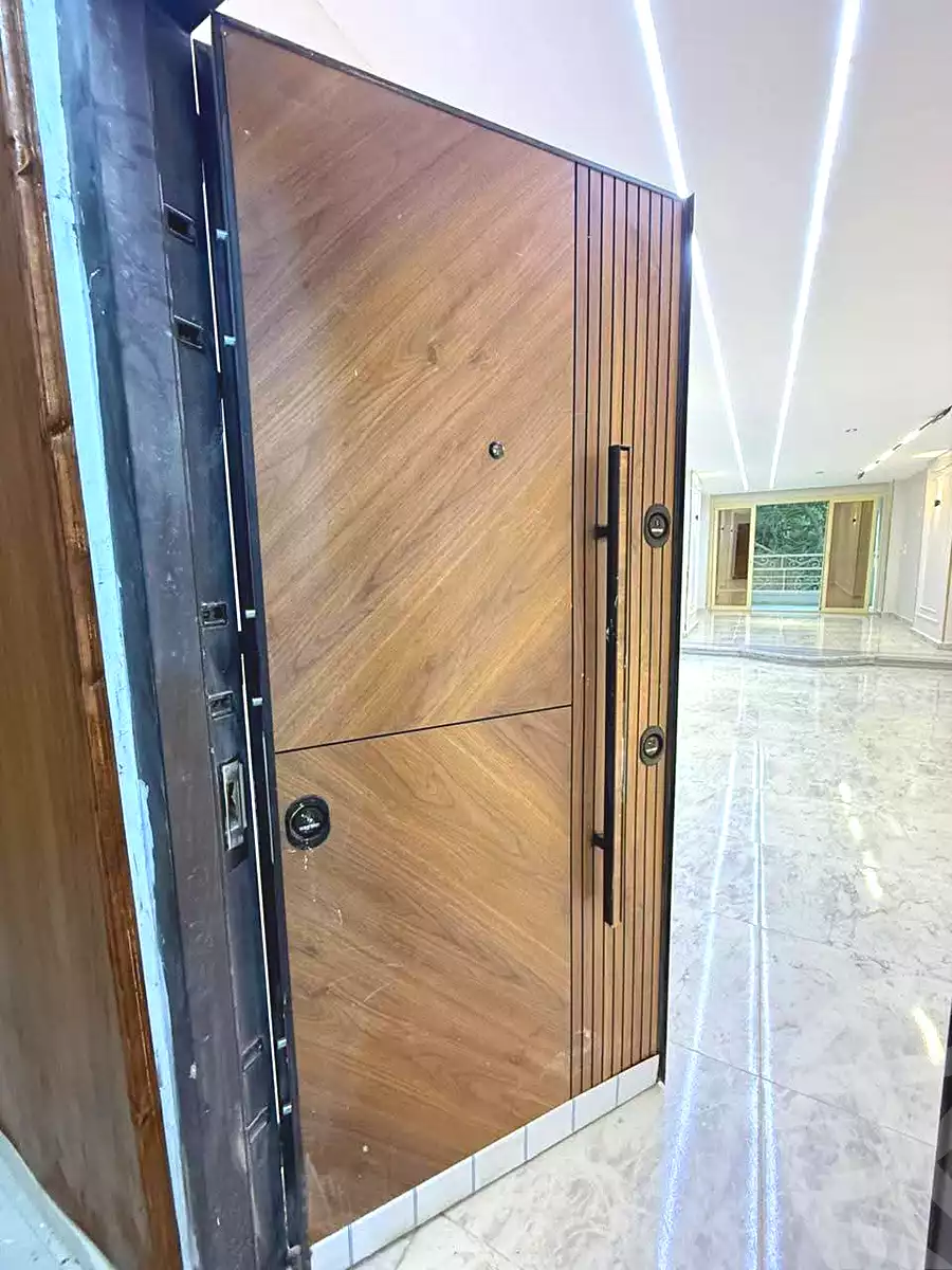 https://aqarmap.com.eg/ar/listing/6993952-for-sale-alexandria-al-agamy-lbytsh-bianchiii
